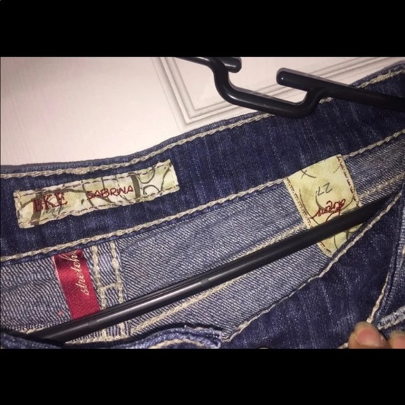 Shorts - Picture 3 of 4